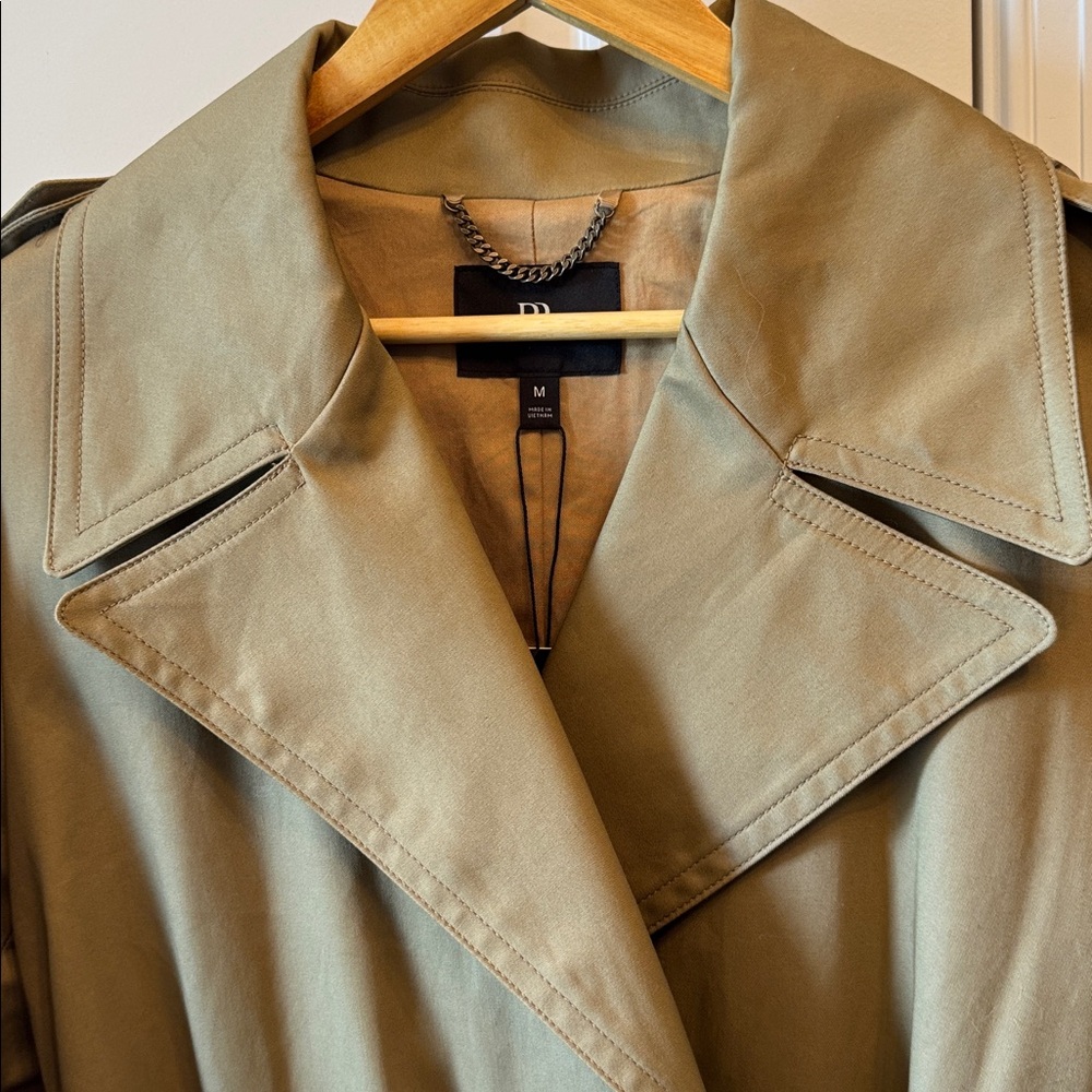 Banana Republic Classic Dark Tan Belted Trench Coat